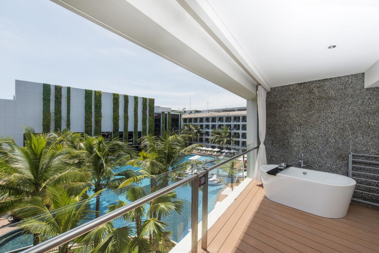 Getaways finder Best luxury hotels in the world for romantic getaways with private balconies